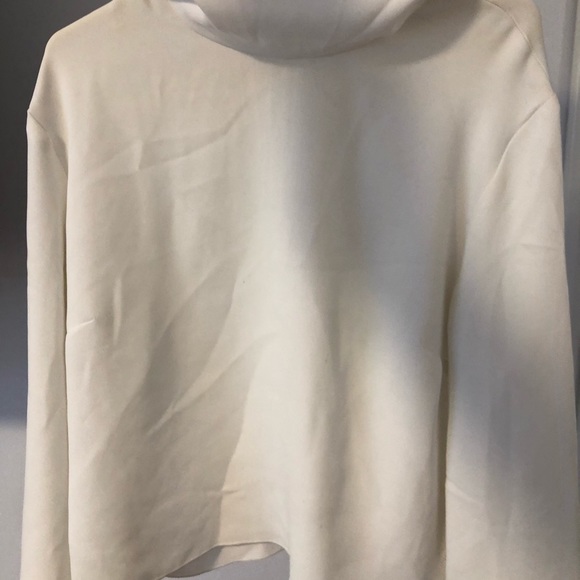 Aritizia babaton turtle neck blouse - Picture 2 of 3